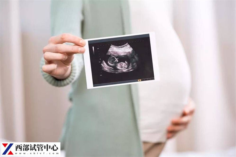 41歲女性能否進(jìn)行三代試管嬰兒技術(shù)實(shí)現(xiàn)生育？ (圖2)